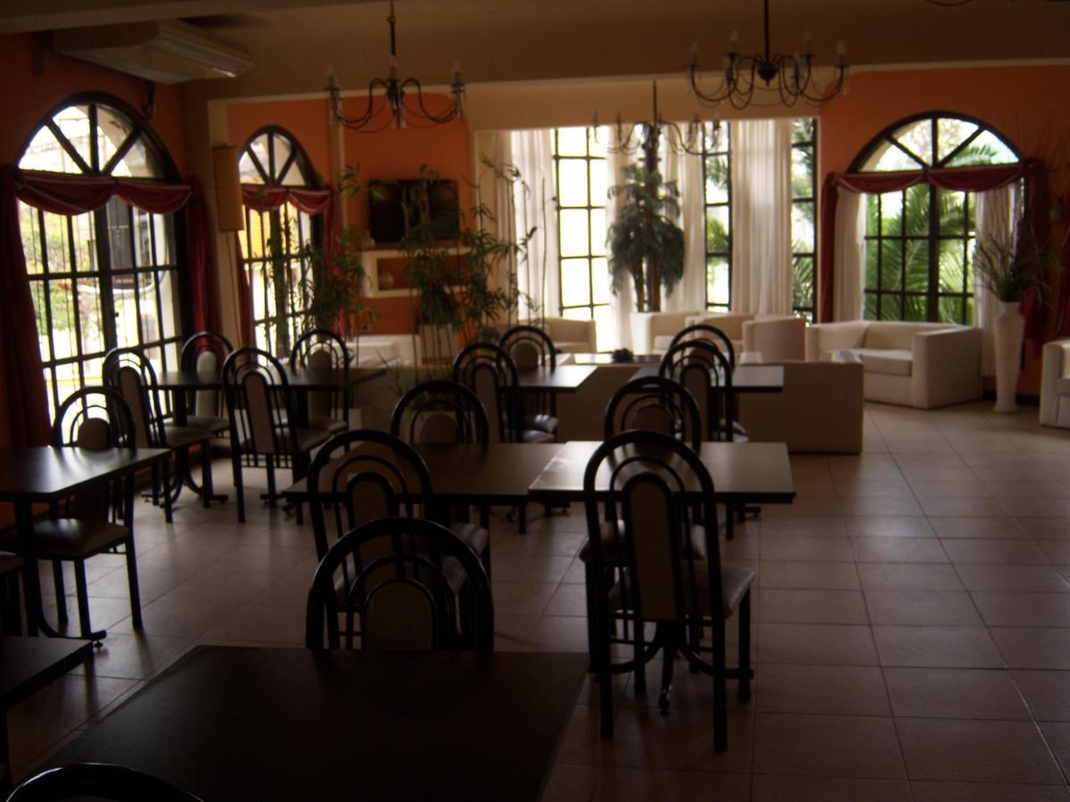 Hotel De La Cascada Termas de Rio Hondo Exterior photo